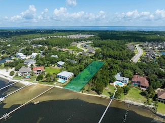 4673 Soundside Dr, Gulf Breeze, FL 32563