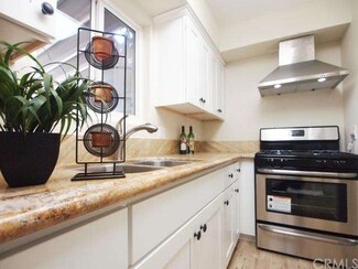 19779 Kingswood Ln, Huntington Beach, CA 92646