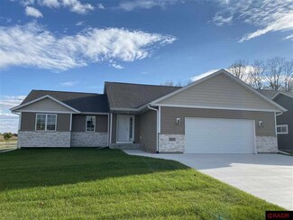 2033 Bluestem Dr, Mankato, MN 56001