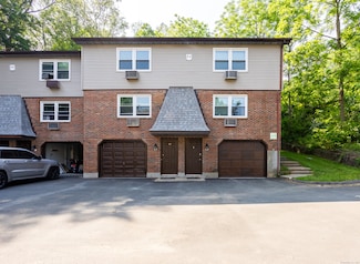 64 Nutmeg Dr Unit B, Meriden, CT 06451