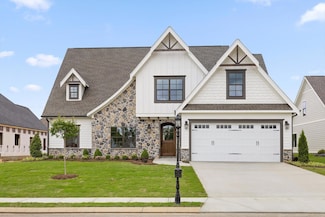 7867 Vervena Dr, Ooltewah, TN 37363