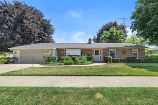 8107 17th Ave, Kenosha, WI 53143