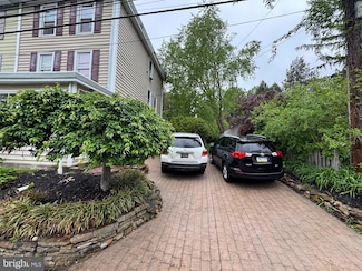 113 W Brookhaven Rd, Wallingford, PA 19086