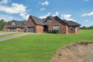 3312 NE Brentwood Cir, Lawton, OK 73507