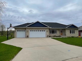 2460 Campbell Blvd, Worthington, MN 56187