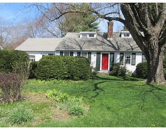 95 Harlow Dr, Amherst, MA 01002