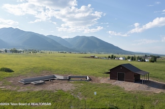 989 Stockman Rd, Etna, WY 83118