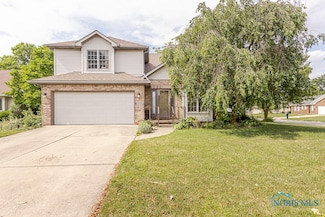2849 Hartley St, Oregon, OH 43616