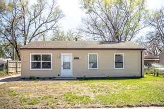 1215 Silver Ln, Carter Lake, IA 51510