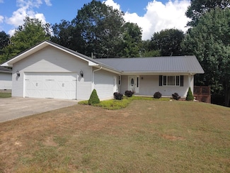 132 Pinehurst Blvd, Waverly, OH 45690