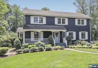 476 Lafayette Ave, Wyckoff, NJ 07481
