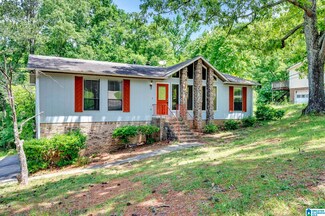 1118 Oak Shadow Cir NE, Birmingham, AL 35215