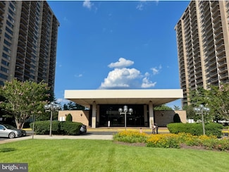 3705 S George Mason Dr Unit 910S, Falls Church, VA 22041