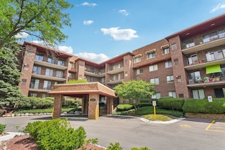 101 Old Oak Dr Unit 200, Buffalo Grove, IL 60089