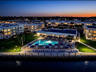 27 Colonial Club Dr Unit 105, Boynton Beach, FL 33435