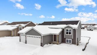 415 Eagle St NW, Isanti, MN 55040