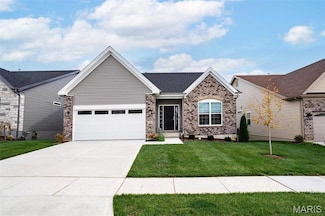 8 Challenger (Grand Columbia Ii) Ct, O'Fallon, MO 63366