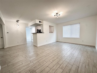 1307 Norwalk Ln Unit 102, Austin, TX 78703