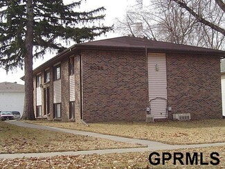 5035 Leighton Ave, Lincoln, NE 68504