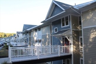 26 Beacon St Unit 19A, Burlington, MA 01803