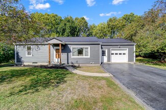 689 Radian Dr, Heath, OH 43056