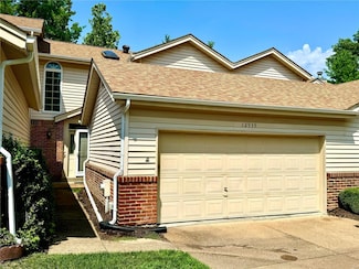 12939 Banyan Town Dr, Saint Louis, MO 63146