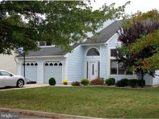 117 Shire Ln, Swedesboro, NJ 08085