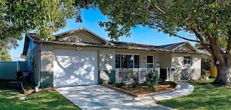 9436 Glen Moor Ln, Port Richey, FL 34668
