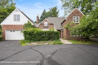 201 Abbott Woods Dr Unit 8, East Lansing, MI 48823