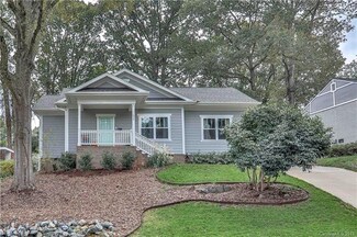634 Manhasset Rd, Charlotte, NC 28209