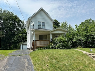 1114 Campbell St, Youngstown, OH 44502