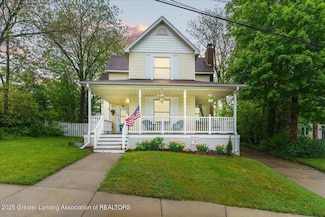 218 Russell St, Grand Ledge, MI 48837