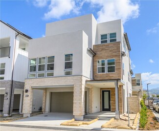 191 Pin Ln, Lake Forest, CA 92630
