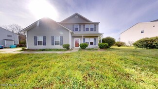 464 Comfort Rd, Richlands, NC 28574