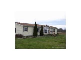7638 E Tank Pond Rd, Nabb, IN 47147