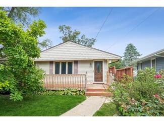 2600 E 39th St, Des Moines, IA 50317
