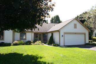2436 Shoreham Highlands St, St. Joseph, MI 49085