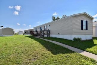 215 Venus St, Pierre, SD 57501