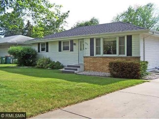 5239 5239 Greenfield Ave, Mounds View, MN 55112