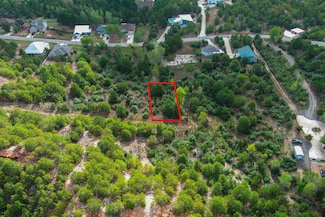 492 Kahalulu Dr, Bastrop, TX 78602