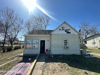 405 Railroad Ave, California, MO 65018