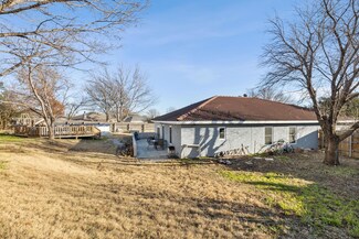 10408 Cattail Ct, Fort Worth, TX 76108