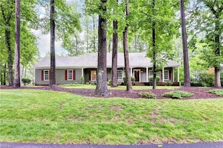 104 James Longstreet, Williamsburg, VA 23185