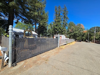 622 Locust St, Garberville, CA 95542