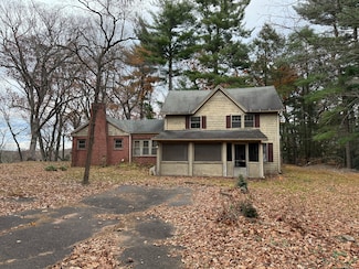 708 Hilliard St, Manchester, CT 06040