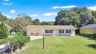 1301 N Amelia Ave, Deland, FL 32724