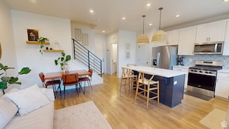 9367 N Vernham Ln, Eagle Mountain, UT 84005