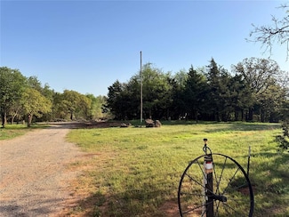8494 W Simpson Rd, Edmond, OK 73025