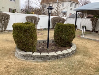 15323 110th Rd, Jamaica, NY 11433