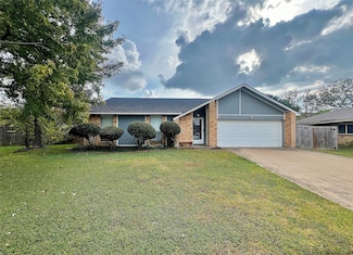 2414 Clearhaven Ct, Arlington, TX 76014